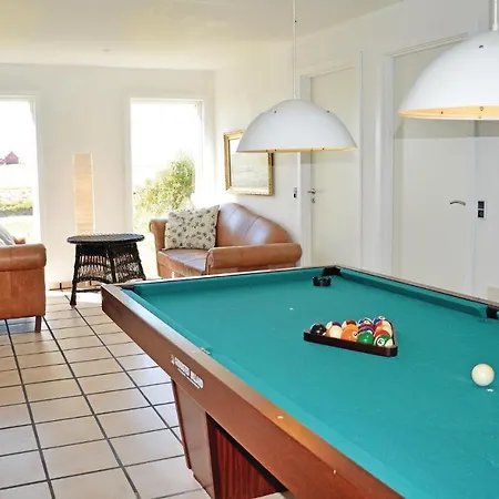 Five-bedroom Holiday In