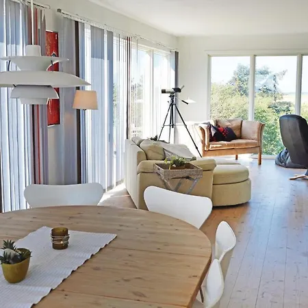 Five-bedroom Holiday In Hébergement de vacances