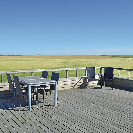 Five-bedroom Holiday In